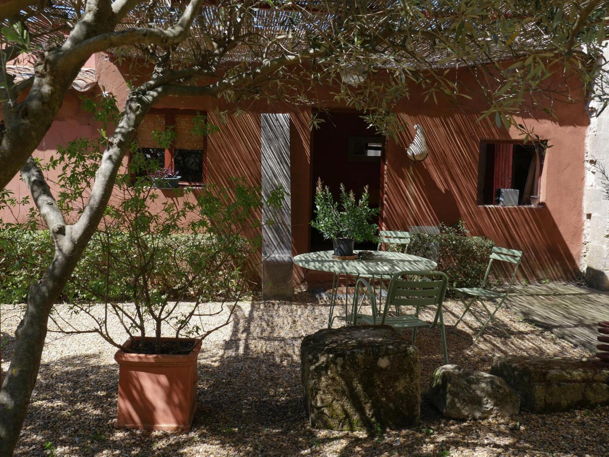 La Mazade De Saint Mamert Buitenkant foto